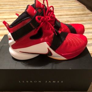 Lebron Solider IX